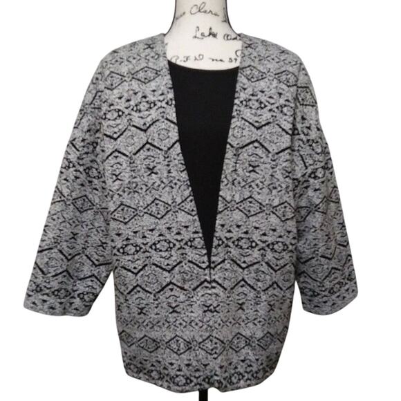 FRNCH Boxy Open Front Tribal Print Blazer Pockets Lined 3/4 Sleeve Size Medium - Picture 1 of 9